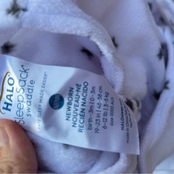 HALO Micro Fleece Sleepsack Swaddle, TOG 3.0, Mini Stars Charcoal, newborn - Picture 6 of 6